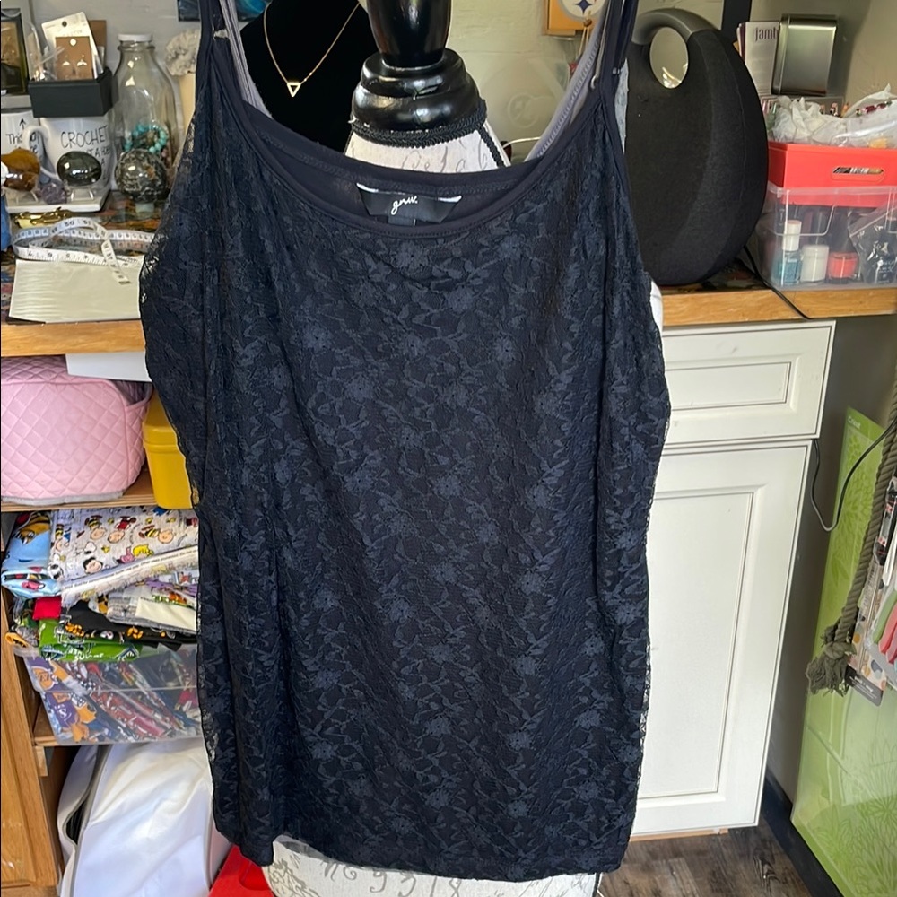 GNW Black Sleeveless Camisole with Elegant Texture